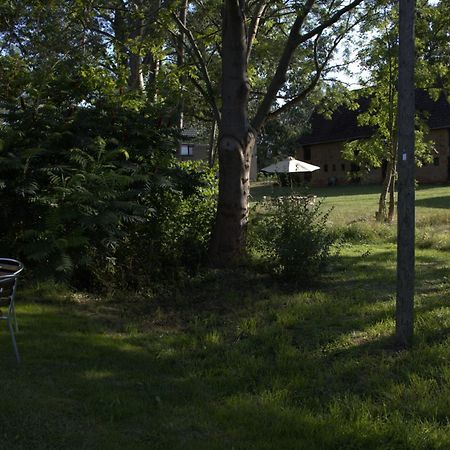 Urige Wohnung Mit Zwei Betten Und Genialer Kueche Mugeln Exterior foto